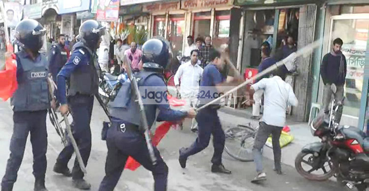 গাইবান্ধায় হরতাল সমর্থকদের ওপর পুলিশের লাঠিচার্জ