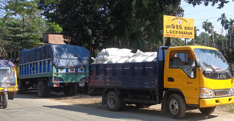 বাফার গোডাউনে শ্রমিকদের ধর্মঘট, আনলোড বন্ধ