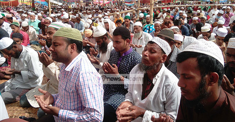 গোপালগঞ্জে আখেরি মোনাজাতের মধ্য শেষ হলো ইস্তেমা