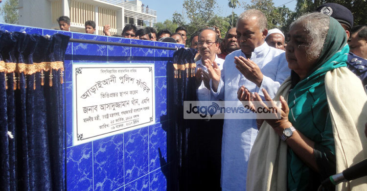 টেকনাফ-উখিয়ার জনসংখ্যার তিন গুণ রোহিঙ্গা : স্বরাষ্ট্রমন্ত্রী