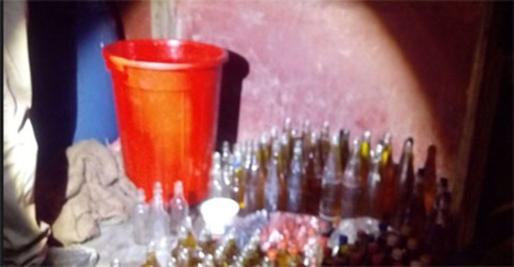 ২০০ লিটার নকল মধু জব্দ, ৪ জনের সাজা