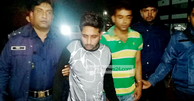 দুই অপহরণকারীকে পিটিয়ে থানায় সোপর্দ