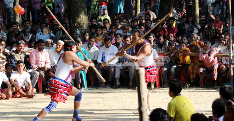 ঝিনাইদহে অনুষ্ঠিত হলো ঐতিহ্যবাহী লাঠি খেলা
