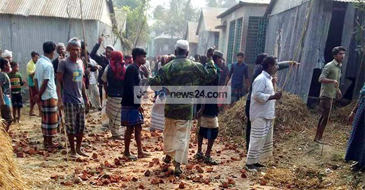ভবানীপুরে সংঘর্ষে আহত ৩৫, অর্ধশত বাড়িঘর ভাঙচুর