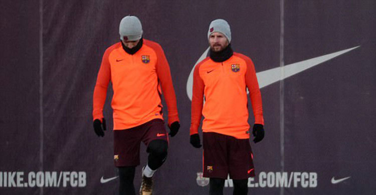 সমস্যার মধ্যেই চ্যাম্পিয়ন্স লিগে নামছেন মেসি