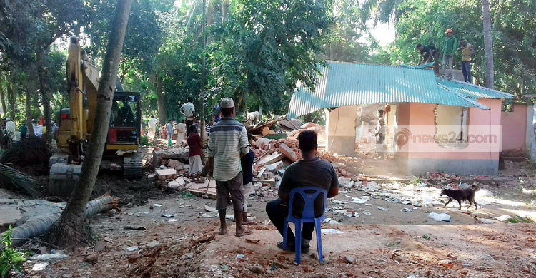 ৫০ বছর পর জায়গা বুঝে পেলেন প্রকৃত মালিক