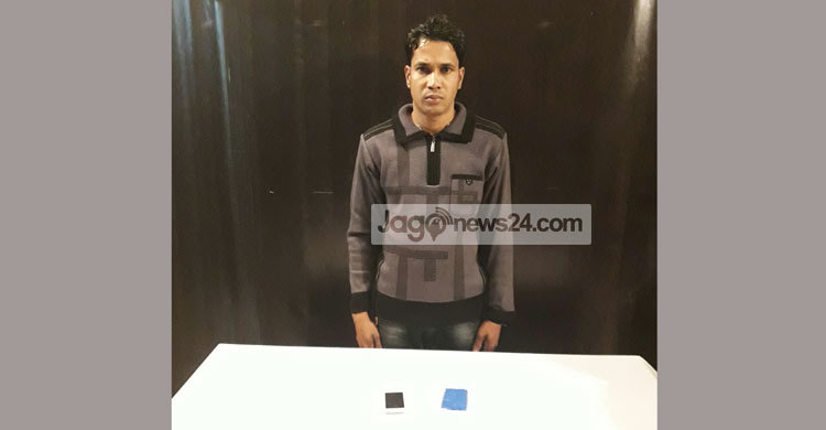 দৌলতদিয়ায় পতিতা পল্লী থেকে ইয়াবাসহ ব্যবসায়ী আটক