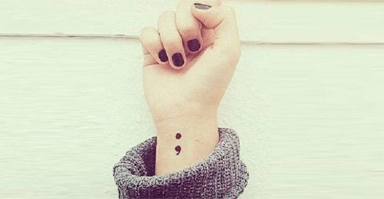 ট্যাটুতে সেমিকোলন বুঝিয়ে দেবে মানুষগুলো অন্যরকম