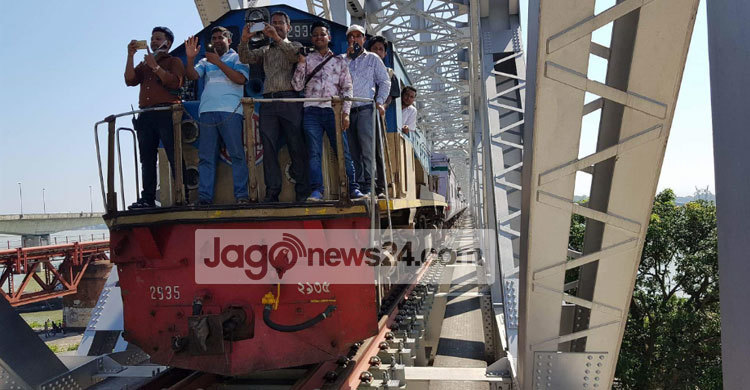 দ্বিতীয় ভৈরব রেল সেতুতে পরীক্ষামূলক ট্রেন চলাচল শুরু