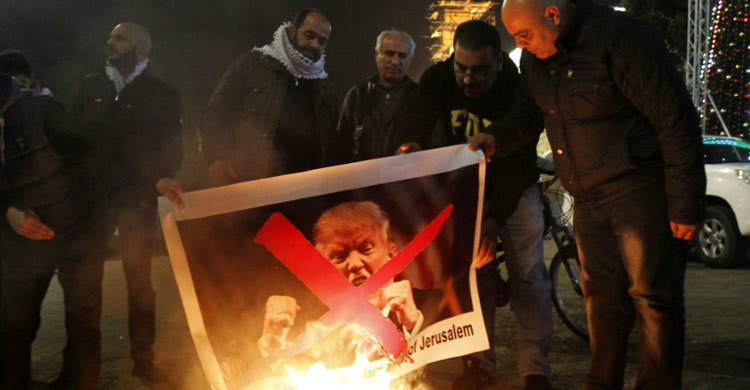 জেরুজালেম ঘোষণার নেপথ্যে ট্রাম্পের অস্ত্র ব্যবসা?