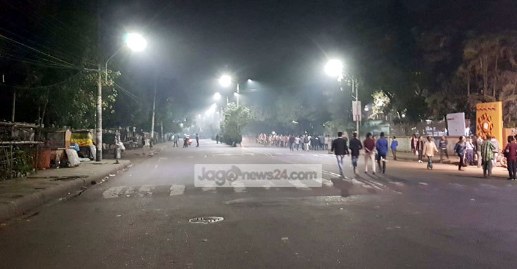 এ যেন এক অচেনা টিএসসি