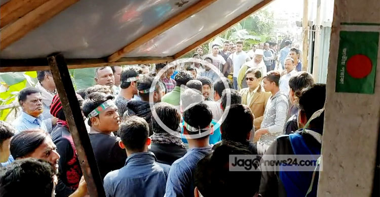 বিজয় দিবসের অনুষ্ঠান ঘিরে বিএনপির ধাওয়া-পাল্টা ধাওয়া