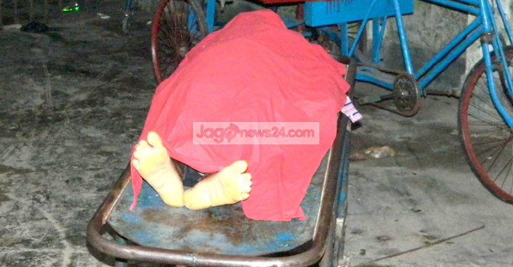 সুদের টাকার জন্য জেলেকে পিটিয়ে হত্যা