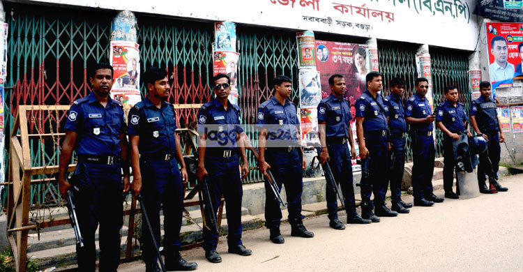 বগুড়ায় হরতাল ডেকে মাঠে ছিল না বিএনপি