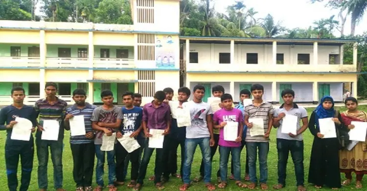 গতবছরের প্রশ্নপত্রে নেয়া হলো এবছরের এইচএসসি পরীক্ষা