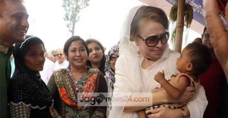 নির্যাতনের বর্ণনা শুনে আবেগাপ্লুত খালেদা