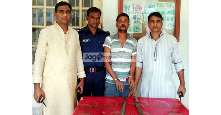 কুড়িগ্রামে অস্ত্রসহ ১৭ মামলার আসামি গ্রেফতার