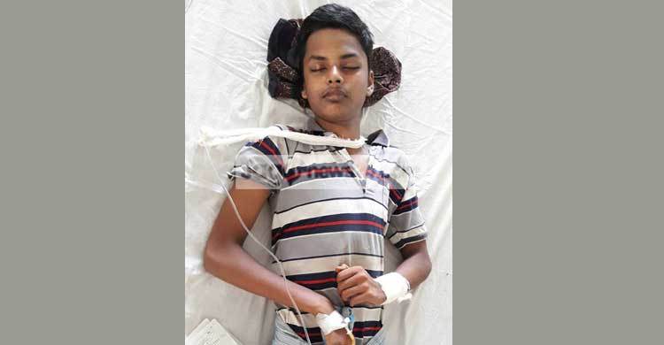 নিখোঁজের একদিন পর রগ কাটা অবস্থায় স্কুলছাত্র উদ্ধার