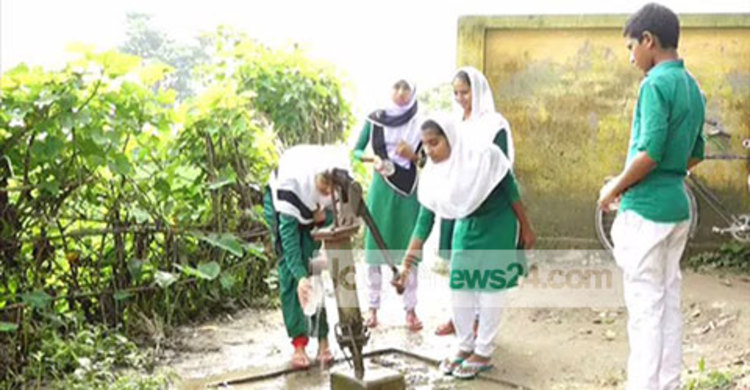 আর্সেনিকযুক্ত পানিই ভরসা