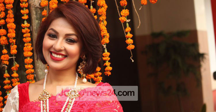 মিসেস ইন্ডিয়া ওয়ার্ল্ড ওয়াইডের বিচারক মোনালিসা