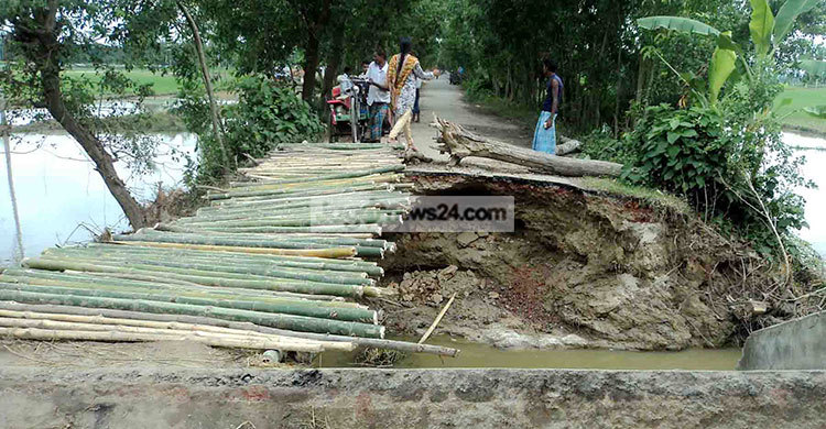 নওগাঁয় বন্যায় ভেঙে যাওয়া ব্রিজ মেরামতের উদ্যোগ নেই
