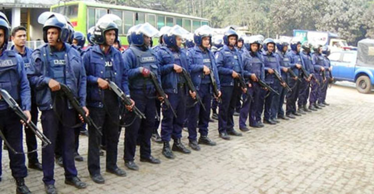 গাজীপুরের ৪৮ স্পটে পুলিশের অভিযান