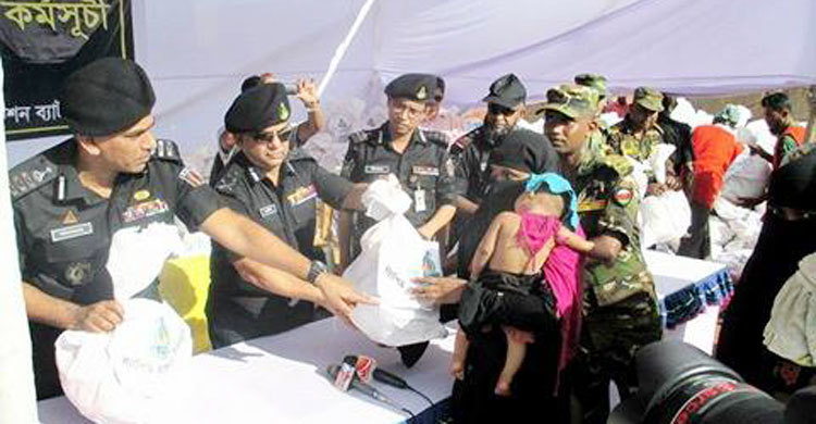 অপরাধে জড়ালে রোহিঙ্গাদের ছাড় নয় : বেনজীর