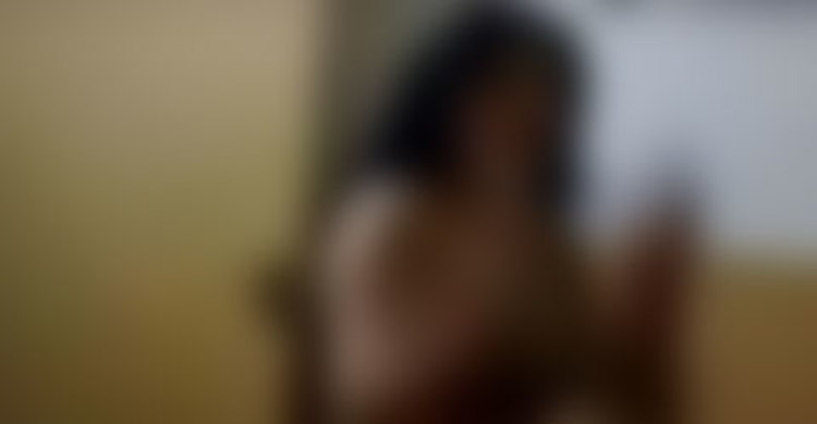 অস্ত্রের মুখে প্রবাসীর স্ত্রীকে গণধর্ষণ