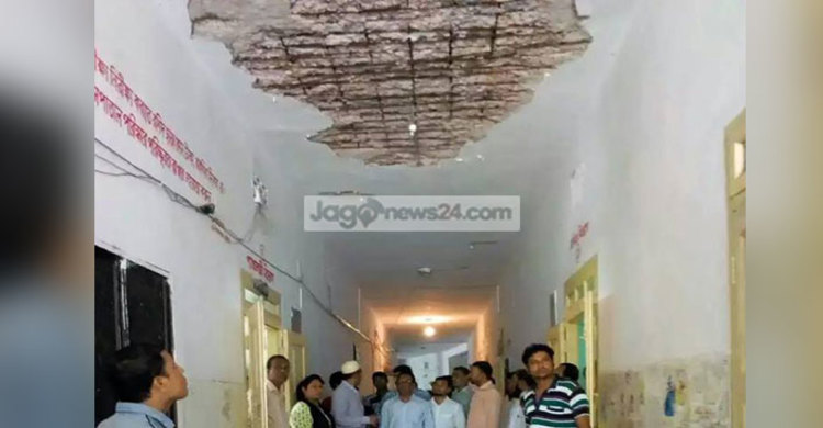 শরীয়তপুরে ধসে পড়া হাসপাতালের ঝুঁকিপূর্ণ অংশ বন্ধ ঘোষণা