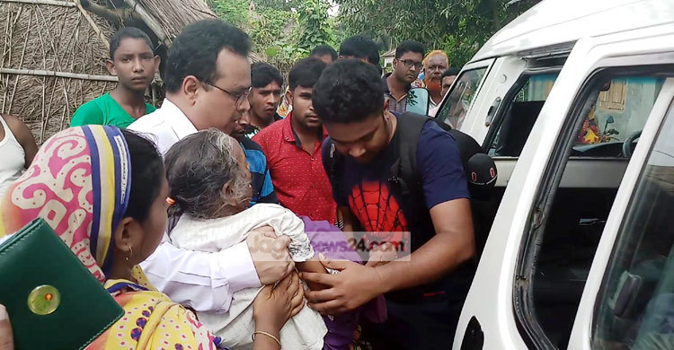 আজ বাড়ি ফিরবেন সেই শতবর্ষী মা