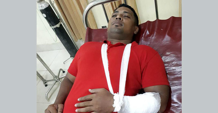 রাজধানীতে ছাত্রদল নেতাকে কুপিয়ে জখম