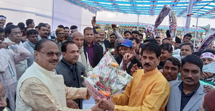 শাহজাদপুরে বিএনপির এক হাজার নেতাকর্মীর আ.লীগে যোগদান