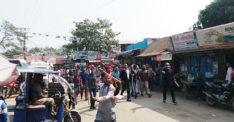 মিছিলে হামলা, বিএনপি প্রার্থীসহ আহত ২৫