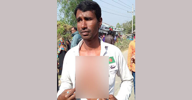 বুক কেটে রক্ত দিয়ে নৌকায় সিল