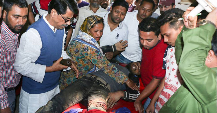 কুমিল্লায় প্রচারণার প্রথম দিনেই সংঘর্ষ-গুলি