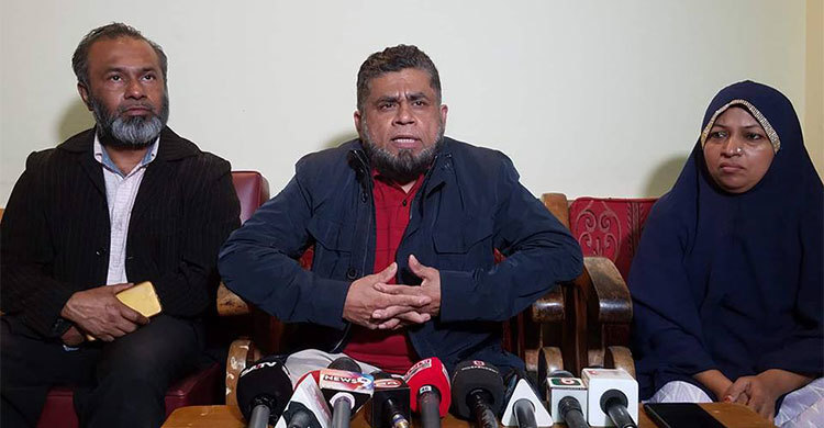 বিএনপি প্রার্থীর বাড়ি থেকে ১৪ জনকে আটক করেছে পুলিশ