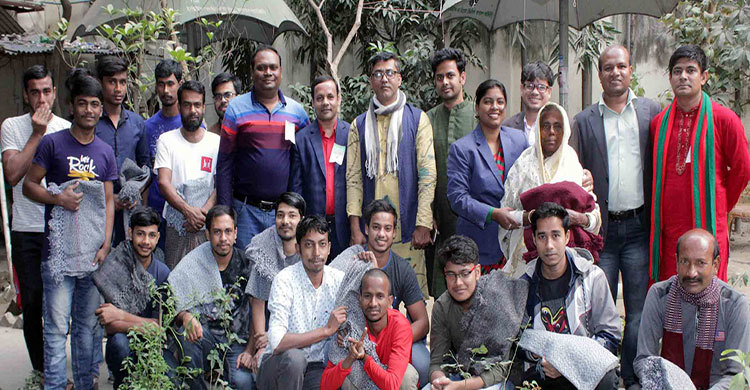 বিজয় দিবসে ডিআরইউর শীতবস্ত্র বিতরণ