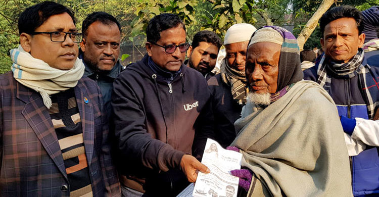 নির্বাচনী প্রচারণায় ক্রিকেটার সাকিবের বাবা