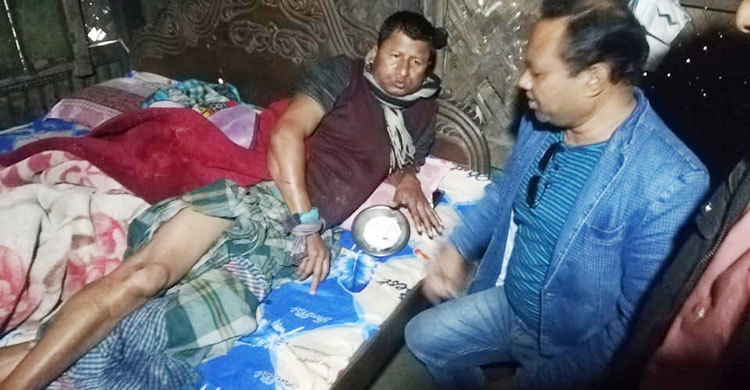 সোনাগাজীতে দুই আ.লীগ কর্মীকে কুপিয়ে জখম