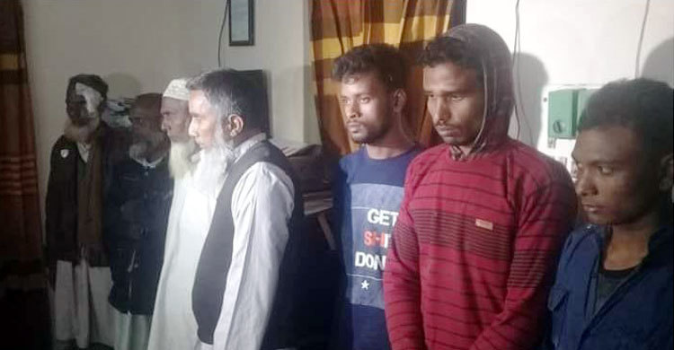 গাইবান্ধায় টাকা বিতরণের অভিযোগে আটক ১১