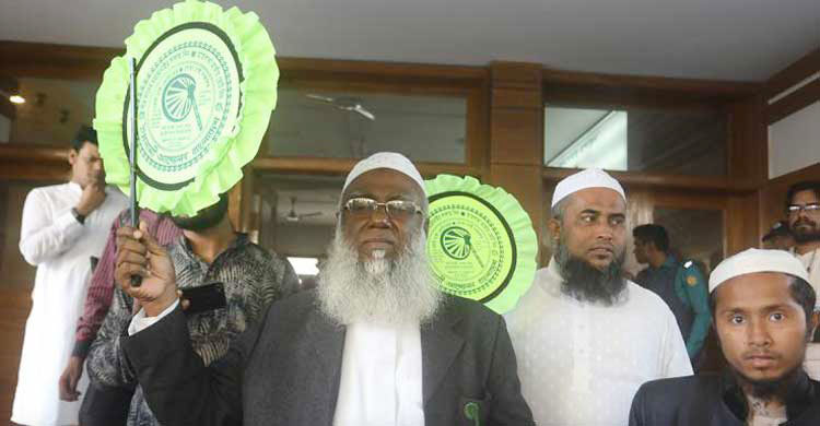 নৌকার প্রধান প্রতিদ্বন্দ্বী ‘মমতাজের পাংখা’!