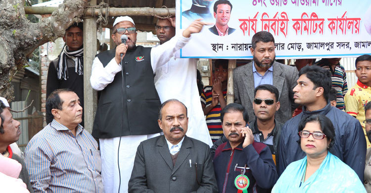 দিন বদলের স্বপ্ন দেখাচ্ছেন মোজাফফর