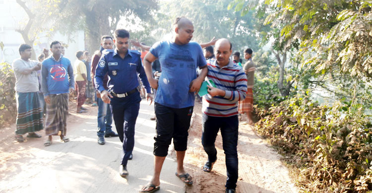 ঘুমন্ত বাবাকে পিটিয়ে ও ছুরিকাঘাতে খুন