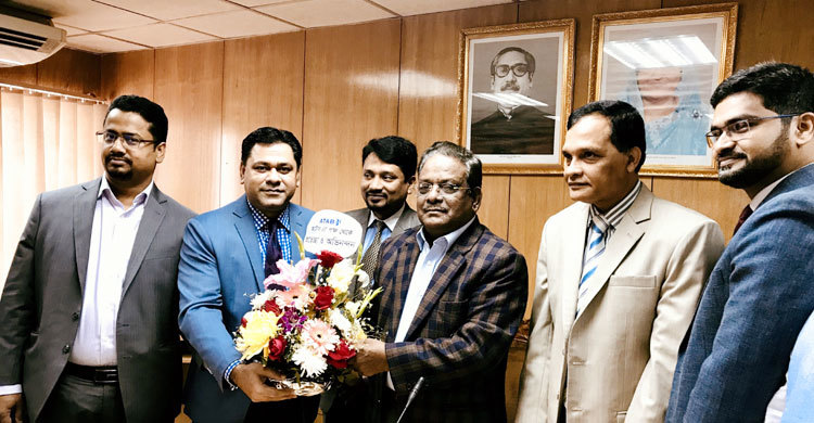 আটাবের প্রশংসায় বিমানমন্ত্রী