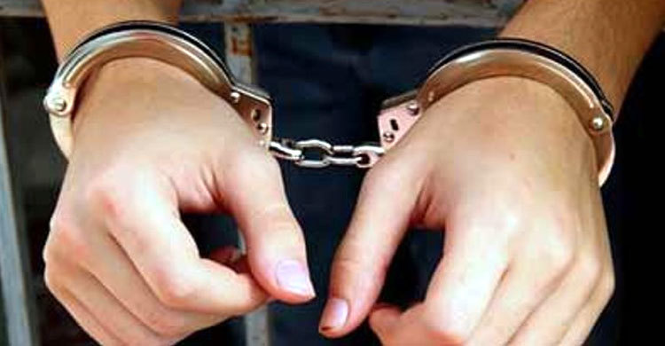 নওগাঁয় জামায়াতের সেক্রেটারিসহ আটক ১২