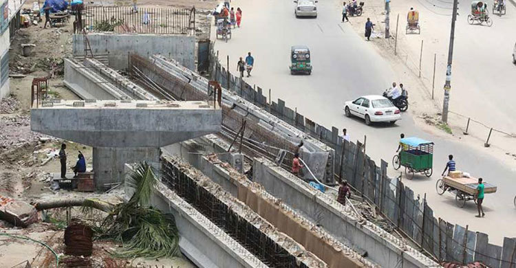 Under construction U-loop collapsed in Badda