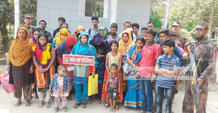 ভারত থেকে ফেরার সময় ৪১ জন আটক