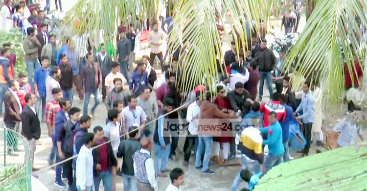 ঢাবিতে সিনেট নির্বাচনকে ঘিরে ভোলায় সংঘর্ষে আহত ৪