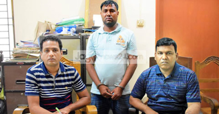 পুলিশ কনস্টেবল নিয়োগে প্রতারণা, গ্রেফতার ২