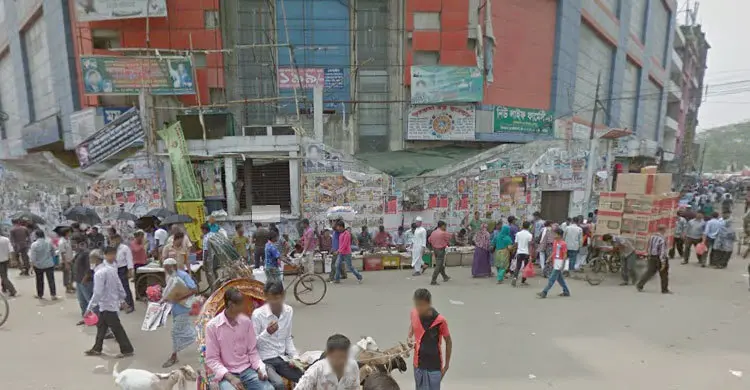 গুলিস্তান পাতাল মার্কেটে আগুন